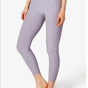 Beyond Yoga Spacedye 7/8 Wisteria/Glacier size M